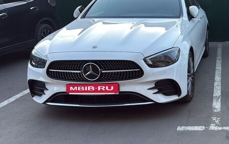 Mercedes-Benz E-Класс, 2021 год, 4 600 000 рублей, 5 фотография