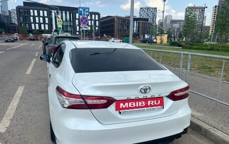 Toyota Camry, 2021 год, 3 400 000 рублей, 6 фотография