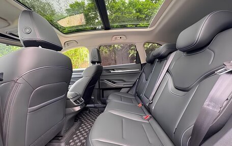 Haval H6, 2025 год, 1 600 000 рублей, 24 фотография