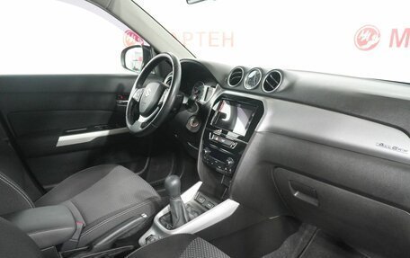 Suzuki Vitara II рестайлинг, 2017 год, 1 820 000 рублей, 10 фотография