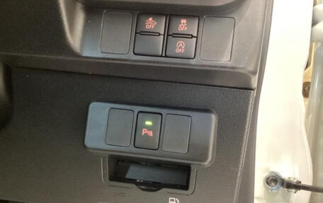 Toyota Roomy I, 2022 год, 950 000 рублей, 16 фотография
