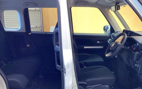 Toyota Roomy I, 2022 год, 950 000 рублей, 21 фотография
