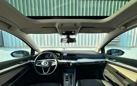 Volkswagen Golf VIII, 2023 год, 1 818 025 рублей, 5 фотография