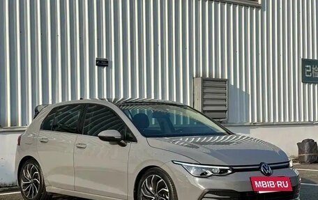 Volkswagen Golf VIII, 2023 год, 1 818 025 рублей, 3 фотография
