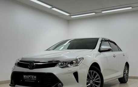 Toyota Camry, 2017 год, 2 450 000 рублей, 7 фотография