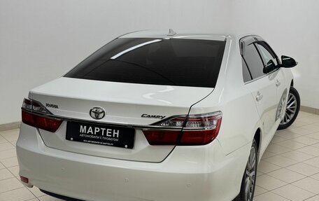 Toyota Camry, 2017 год, 2 450 000 рублей, 6 фотография