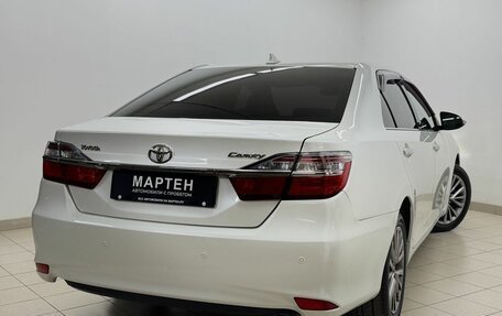 Toyota Camry, 2017 год, 2 450 000 рублей, 9 фотография