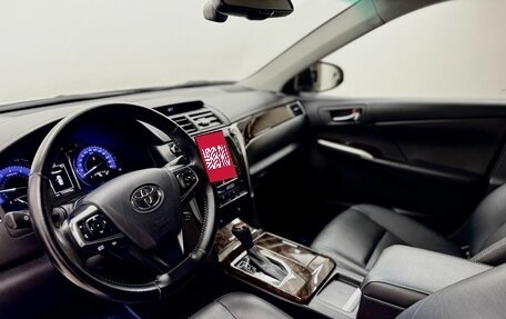 Toyota Camry, 2017 год, 2 450 000 рублей, 11 фотография