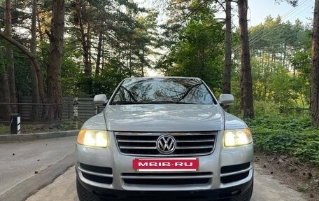 Volkswagen Touareg III, 2003 год, 490 000 рублей, 2 фотография