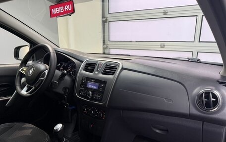 Renault Logan II, 2022 год, 1 200 000 рублей, 16 фотография