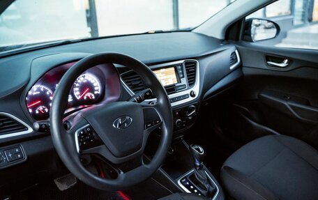 Hyundai Solaris II рестайлинг, 2017 год, 1 175 000 рублей, 17 фотография