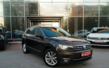 Volkswagen Tiguan II, 2017 год, 2 740 000 рублей, 3 фотография