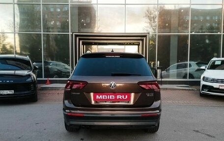 Volkswagen Tiguan II, 2017 год, 2 740 000 рублей, 5 фотография