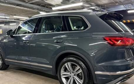 Volkswagen Touareg III, 2019 год, 5 300 000 рублей, 4 фотография