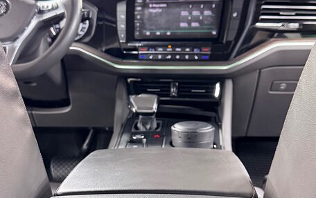 Volkswagen Touareg III, 2019 год, 5 300 000 рублей, 17 фотография