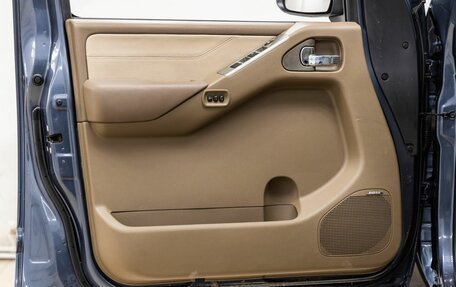 Nissan Pathfinder, 2007 год, 998 000 рублей, 24 фотография