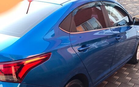 Hyundai Solaris II рестайлинг, 2021 год, 1 680 000 рублей, 5 фотография