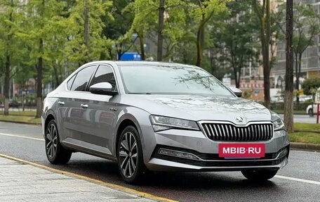 Skoda Superb III рестайлинг, 2023 год, 1 999 025 рублей, 3 фотография