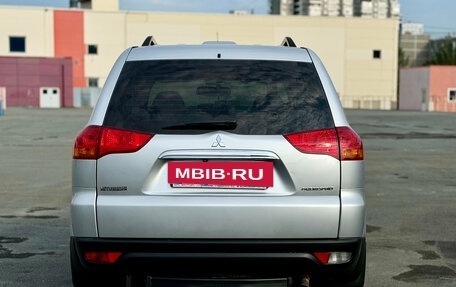 Mitsubishi Pajero Sport II рестайлинг, 2013 год, 1 369 000 рублей, 8 фотография