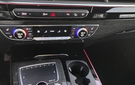 Audi Q7, 2018 год, 4 400 000 рублей, 7 фотография