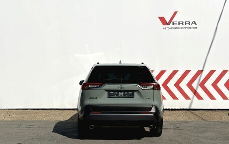 Toyota RAV4, 2020 год, 2 750 000 рублей, 4 фотография