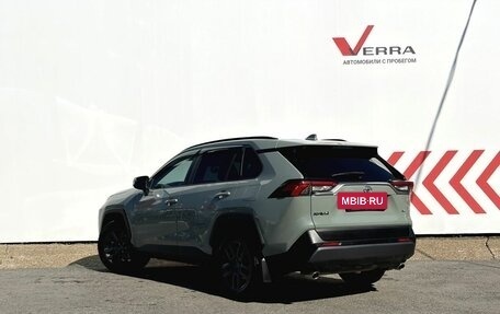 Toyota RAV4, 2020 год, 2 750 000 рублей, 3 фотография