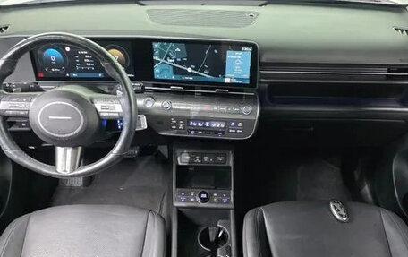 Hyundai Kona, 2023 год, 2 220 000 рублей, 5 фотография