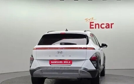 Hyundai Kona, 2023 год, 2 220 000 рублей, 4 фотография