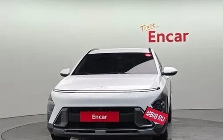 Hyundai Kona, 2023 год, 2 220 000 рублей, 2 фотография