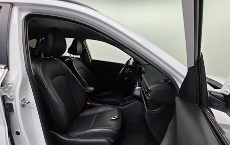 Hyundai Kona, 2023 год, 2 220 000 рублей, 14 фотография