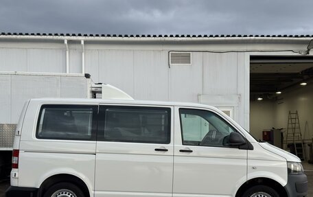 Volkswagen Caravelle T5, 2014 год, 1 990 000 рублей, 8 фотография