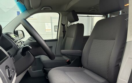 Volkswagen Caravelle T5, 2014 год, 1 990 000 рублей, 22 фотография