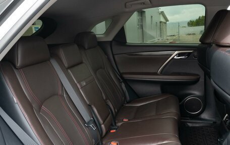 Lexus RX IV рестайлинг, 2016 год, 3 800 000 рублей, 12 фотография