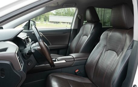 Lexus RX IV рестайлинг, 2016 год, 3 800 000 рублей, 15 фотография