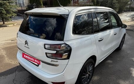Citroen C4 Picasso II рестайлинг, 2017 год, 1 185 000 рублей, 4 фотография
