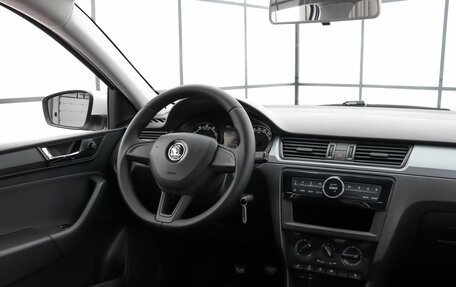 Skoda Rapid I, 2017 год, 1 079 000 рублей, 8 фотография