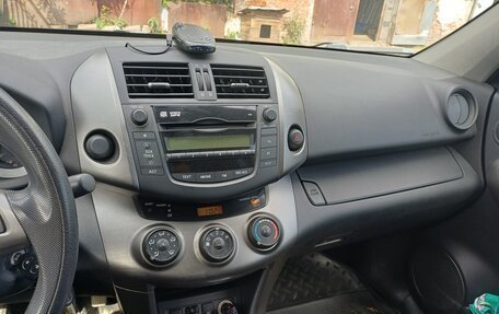 Toyota RAV4, 2011 год, 1 360 000 рублей, 6 фотография