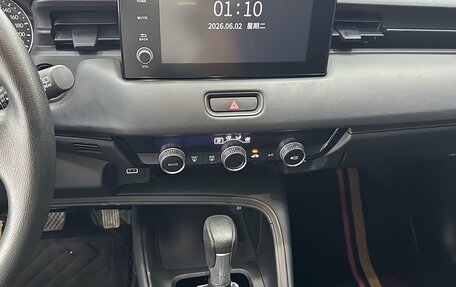 Honda Vezel, 2023 год, 1 999 999 рублей, 10 фотография