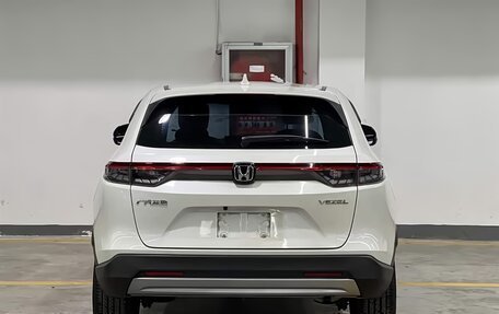 Honda Vezel, 2023 год, 1 999 999 рублей, 14 фотография