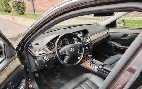 Mercedes-Benz E-Класс, 2009 год, 1 279 000 рублей, 14 фотография