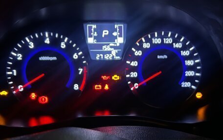 Hyundai Solaris II рестайлинг, 2015 год, 800 000 рублей, 9 фотография