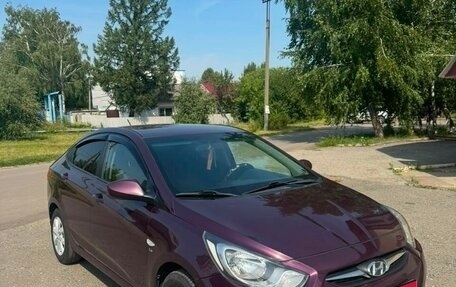 Hyundai Solaris II рестайлинг, 2011 год, 640 000 рублей, 3 фотография