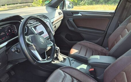 Volkswagen Tiguan II, 2020 год, 2 999 999 рублей, 10 фотография