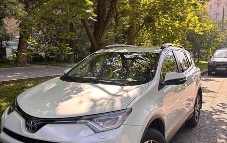 Toyota RAV4, 2018 год, 3 050 000 рублей, 4 фотография