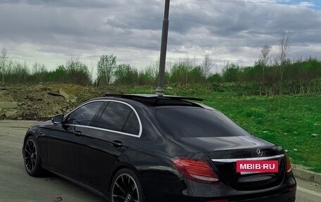Mercedes-Benz E-Класс, 2017 год, 2 699 999 рублей, 4 фотография