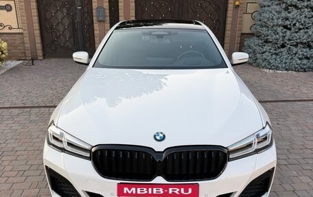 BMW 5 серия, 2022 год, 4 900 000 рублей, 1 фотография