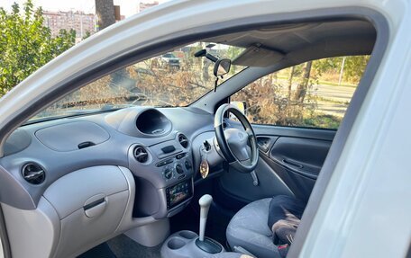 Toyota Platz, 2001 год, 360 000 рублей, 2 фотография