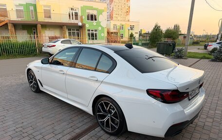 BMW 5 серия, 2022 год, 4 900 000 рублей, 4 фотография