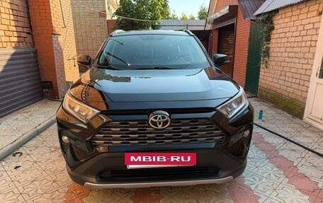 Toyota RAV4, 2019 год, 2 900 000 рублей, 6 фотография