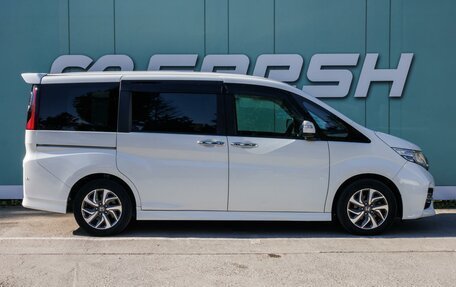 Honda Stepwgn IV, 2016 год, 1 835 000 рублей, 5 фотография